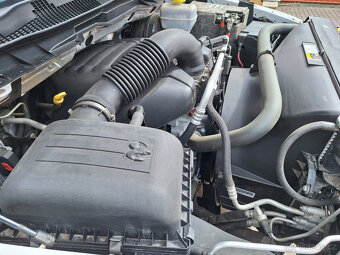 Dodge RAM 2500 - 11