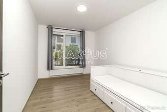 Pronájem bytu 4+kk (116m²) s předzahrádkou v novostavbě na u - 11
