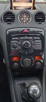 Peugeot RCZ 2.0 HDI 120 kw - 11