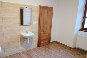 Pronájem 3+kk Netolice, Mírové náměstí - 11