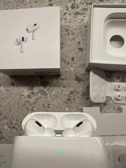 Apple AirPods Pro 2 - 11
