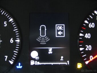 Renault Trafic III 2,0 dCi 110 kW/150k Combi Van 6 míst L2 - 11