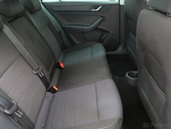 Škoda Rapid 2016 1.2 TSI 247563km Style - 11