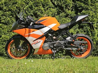 KTM RC 125 - 11