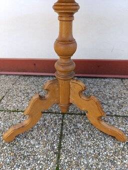 Rustikální stolek, noční, starožitný nábytek z masívu - 11