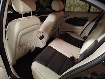 Jaguar S Type 4,2 V8 supercharger - 11