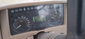 Traktor John Deere 6220 SE - 11