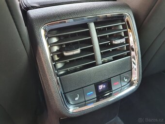Škoda Octavia 4 Combi iV Style 1.4TSI 150kW DSG 86tkm Virtu - 11