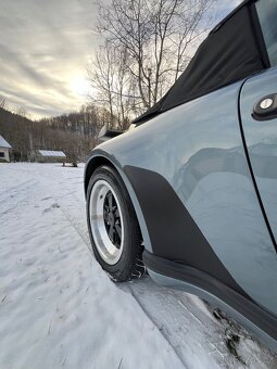 Porsche 911 Turbo - 11
