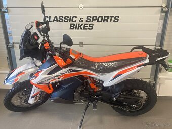 KTM 890 RALLY - 11