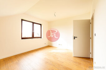 Prodej  novostavby rodinného domu 5+KK, 149m2, s pozemkem 14 - 11