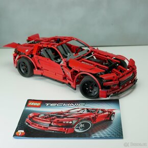 Lego červený závoďák - 11