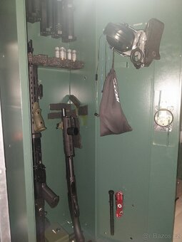Prodám sbírku zbraní Glock, Remington, AK47, revolver - 11