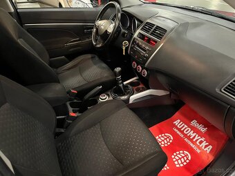 Prodám velmi zachovalé Mitsubishi ASX. - 11