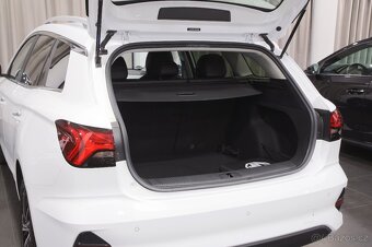 MG5 Maximal Luxury 115kW ACC SOH 97,2% - záruka Autodraft - 11