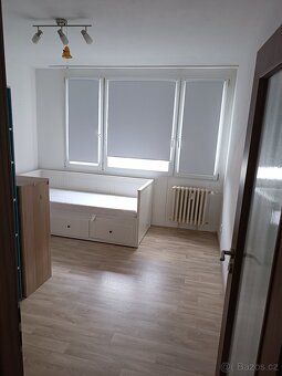 Pronájem bytu 3-kk - 11