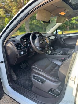 Volkswagen Touareg V6 3.0 4x4 - 11
