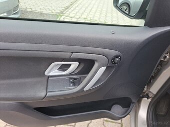 Prodám Škoda Roomster 1,4, 63Kw, Benzin, TOP STAV - 11