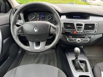 Renault Laguna 1.5 DCI - 11