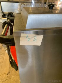 Vyhřívací vozík na talíře - 11