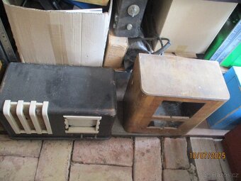 Stará rádia dle vlastního výběru a různé radiodíly. - 11