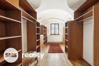 Prodej rodinného domu 4+kk po kompletní rekonstrukci - 11