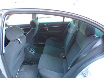 Škoda Superb 2,0 TDI DIGI.KLIMA - 11