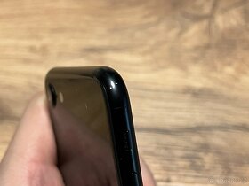 iPhone SE 2020 64 GB - 11