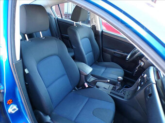 Mazda 3 - 1,6 i - 11