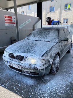 Škoda Octavia 1.9 Tdi 81 kW L&K - 11