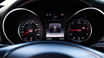 Mercedes-Benz C trieda Kupé 250 d 4MATIC A/T - 11