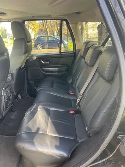 LAND ROVER RANGE ROVER TDV6 HSE Sport rezervovano - 11