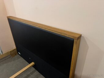 Luxusní boxspring postel EWARTON 70 cm vysoká s matracemi +T - 11