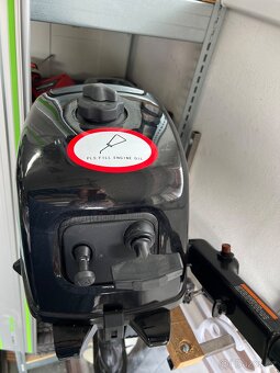 Zoom by Zodiac člun s motorem Parsun - 11