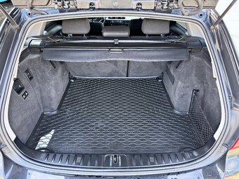 BMW E91 318d 105 KW AT r. 2011 - NOVÉ ROZVODY, CEBIA - 11