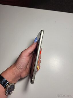 Prodám iPhone 11 - 11