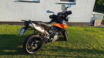 KTM 990 SMT - 11