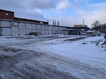 Areál, haly, sklady, výroba, garáže a zázemí. - 11