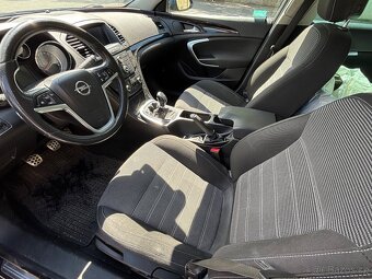 Opel Insignia 2.0 turbo - 11