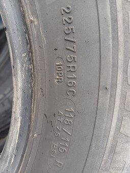 Pneu Michelin Agilis 225/75R16C - 11