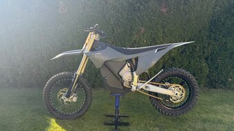 Stark Varg MX - 11