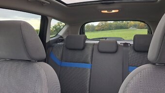 Ford Kuga TDCi 100 kW 4x4 Titanium - 11
