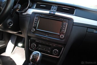 Škoda SUPERB 2 kombi 2.0TDi 125kW - 4x4 - manuál - 11