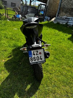 Yamaha YZF R 125 - 11