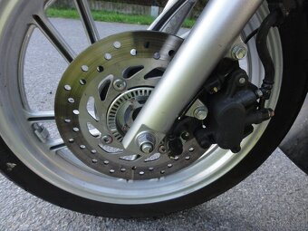 HONDA SH 150i,pouze 6 850 km, TOP STAV, STK do 05/2029 - 11