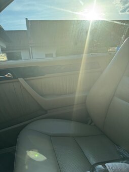 Mercedes Benz W124 320CE - 11