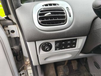 Citroen XSARA PICASSO 1.6 benzín r.v.2006 - 11