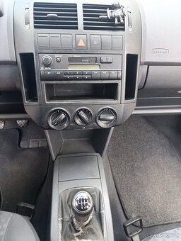 VW Polo 1.2/12V r.v. 2003 - 11