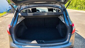 Nissan Qashqai 2.0i i-Way benzín 104kw - 11