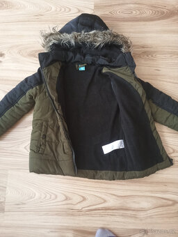 Chlapecká bunda ,rukavice a čepice - 11